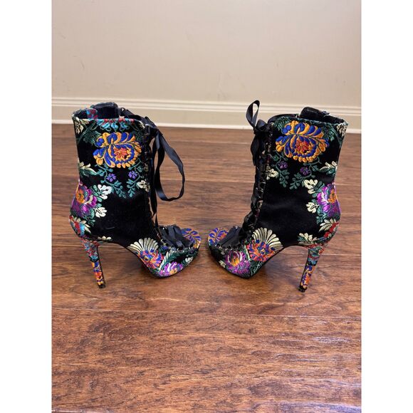 STEVE MADDEN Fuego Ribbon Lace Up, Zipper Asian Embroidered Booties, Sz 7 - Picture 5 of 13
